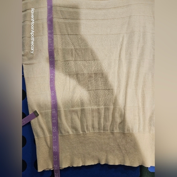 August SIlk Top - Picture 5 of 5